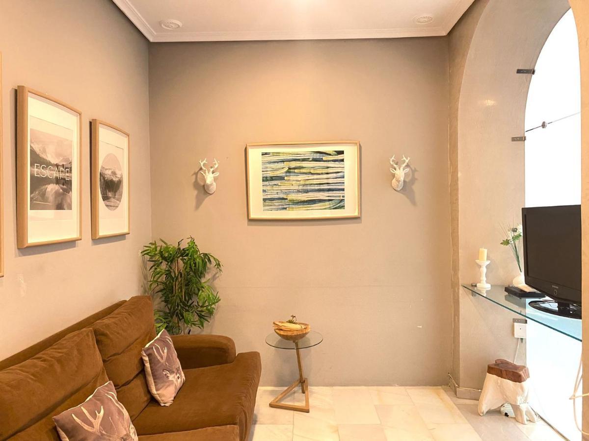 Apartamento Colon 1451 - Pleno Centro Y Wifi Gratis Kadyks Zewnętrze zdjęcie
